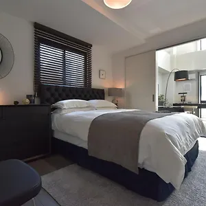 https://lang-no201-lang-201centerofginza3min-walk-sta-directhndnrt.alltokyohotels.com
